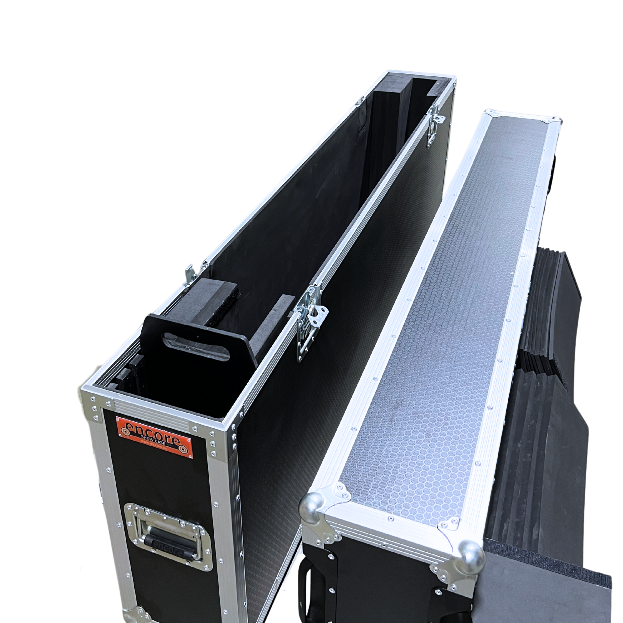 Adjustable 65"-75" Slimline Screen Road Case with Corner Castors - Black - Image 4